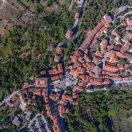 Nice In Labin W/ 2 Bedrooms
